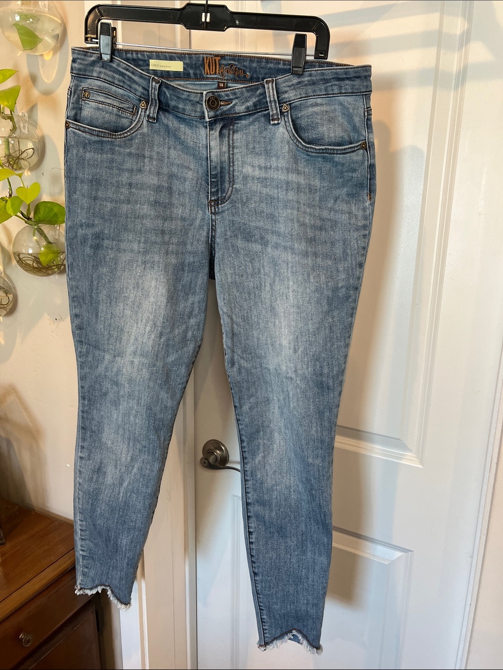 Kut from the Kloth Medium Wash Skinny Jeans with Frayed Ankles